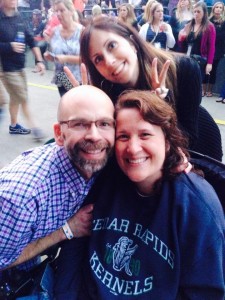 Between the set by the group The Fray and headliner Train, Jennifer's friend Nora found a perfect opportunity to photobomb us.